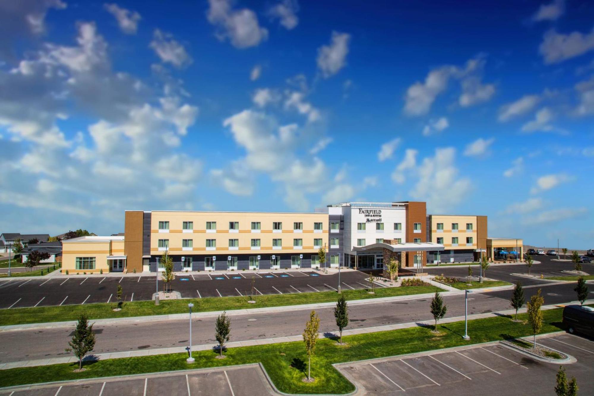 Fairfield & By Marriott 3*